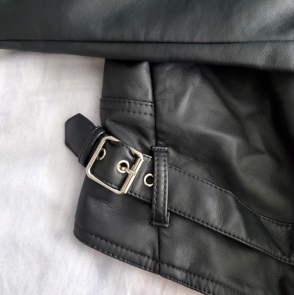 NWOT JouJou Black Pleather Moto Jacket with Removable Hood - Picture 4 of 14